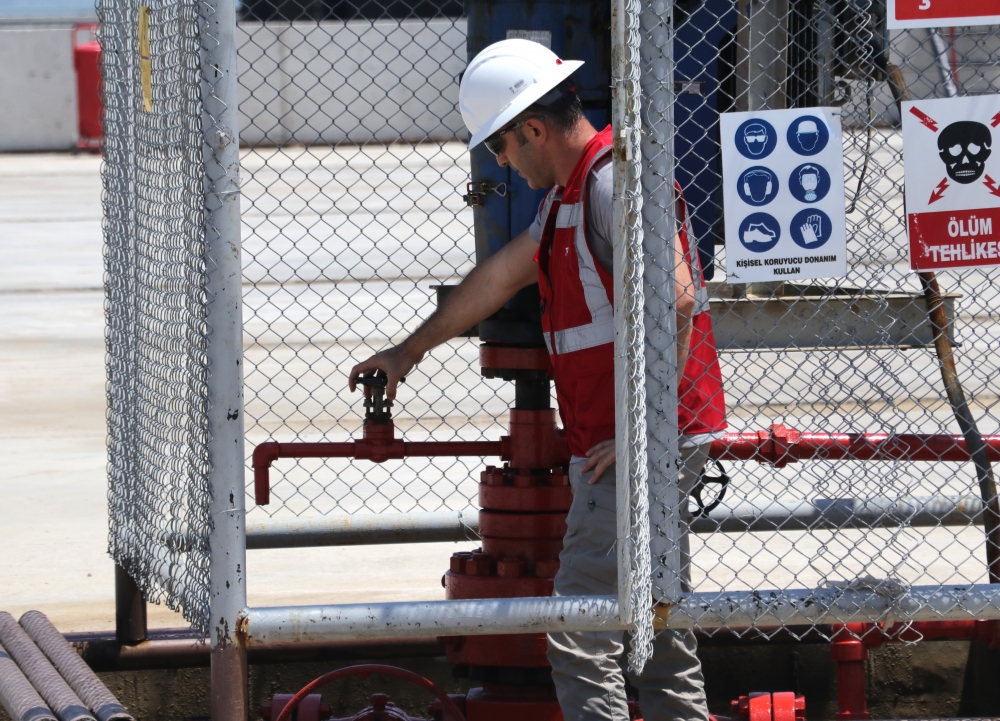 Adana'da petrol bulundu 11