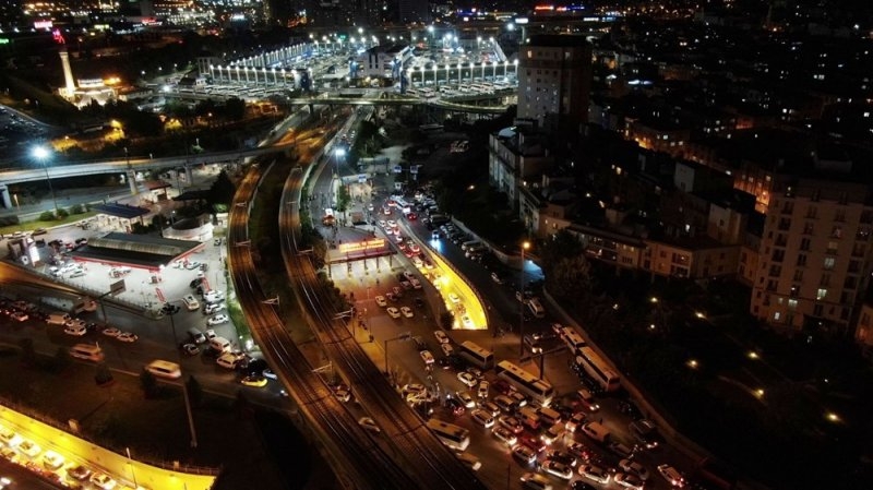 15 Temmuz Demokrasi Otogarı'nda asker uğurlama yoğunluğu 4