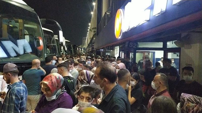 15 Temmuz Demokrasi Otogarı'nda asker uğurlama yoğunluğu 8