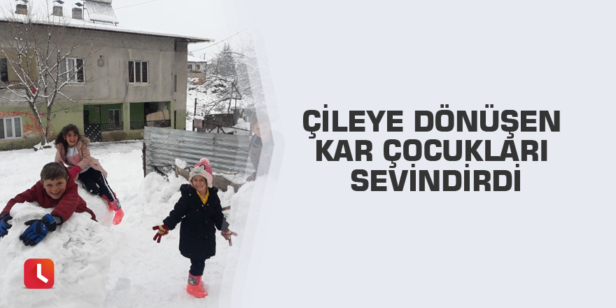 Çileye dönüşen kar çocukları sevindirdi