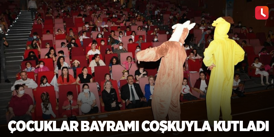 Çocuklar bayramı coşkuyla kutladı