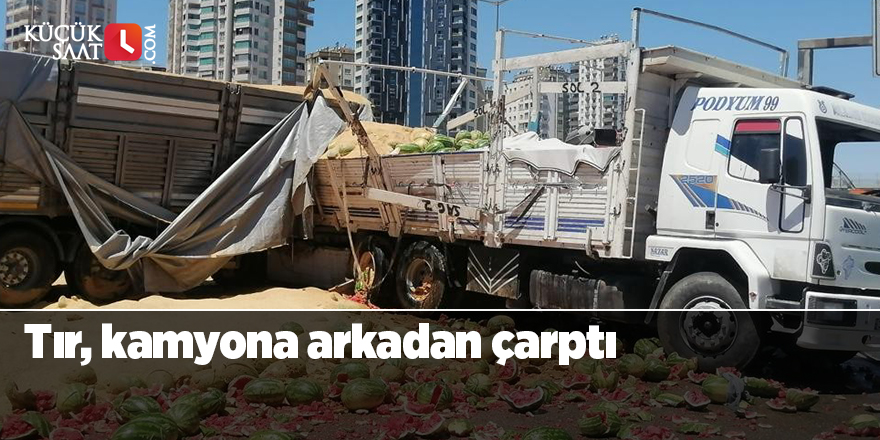 Tır, kamyona arkadan çarptı