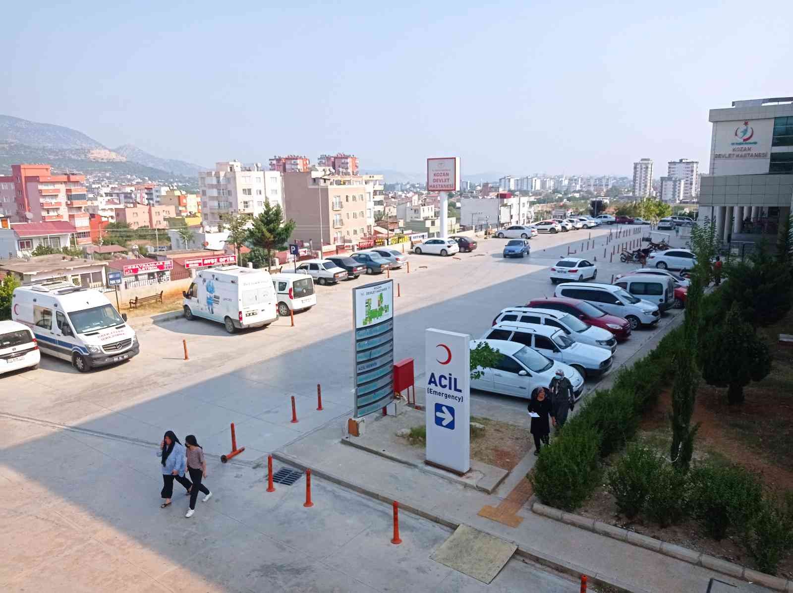 Kozan’da hastane çevresindeki park sorunu çözüldü