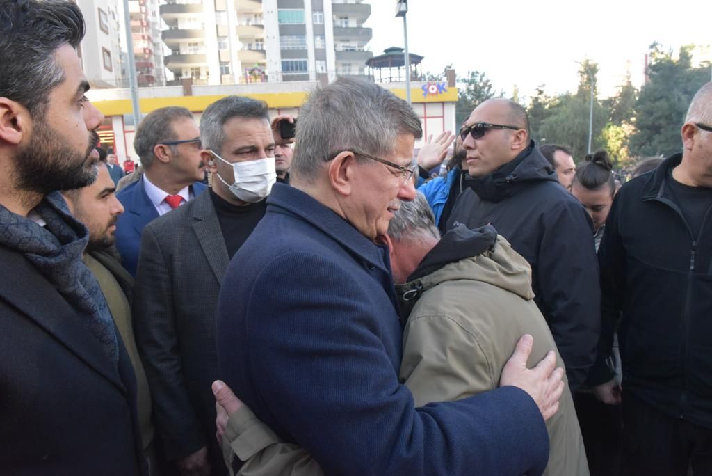 Davutoğlu Adana’da