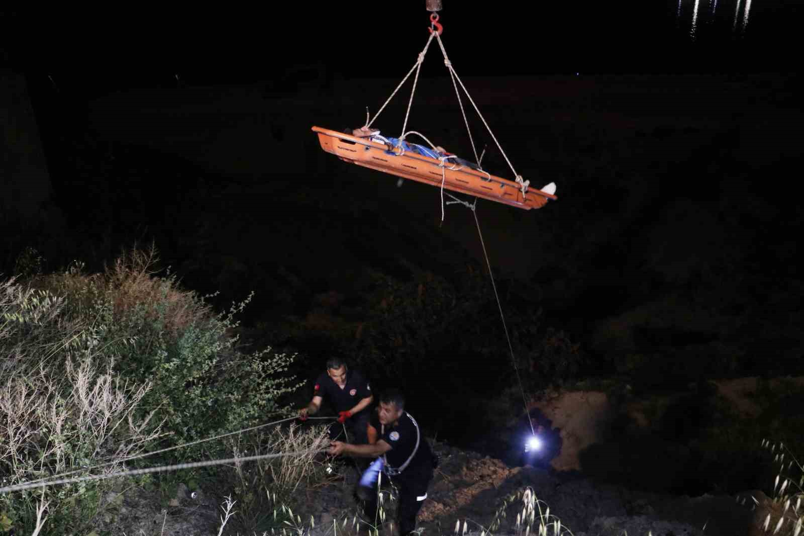 Kayıp olan bilgisayar teknisyeni, 30 metre yamaçtan yuvarlanmış halde yaralı olarak bulundu