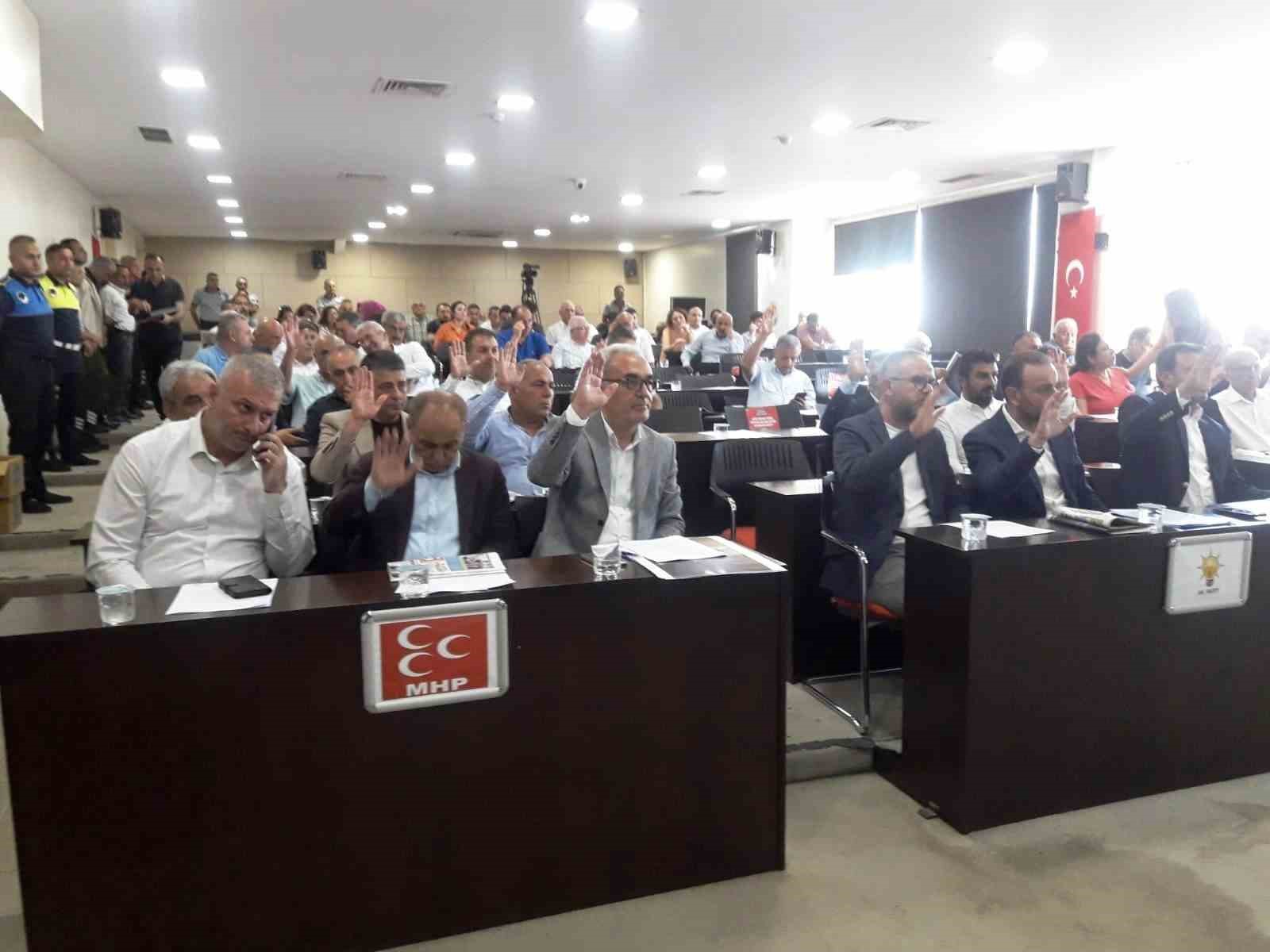 Adana Büyükşehir Belediye Meclisinde gündem: Sivrisinek