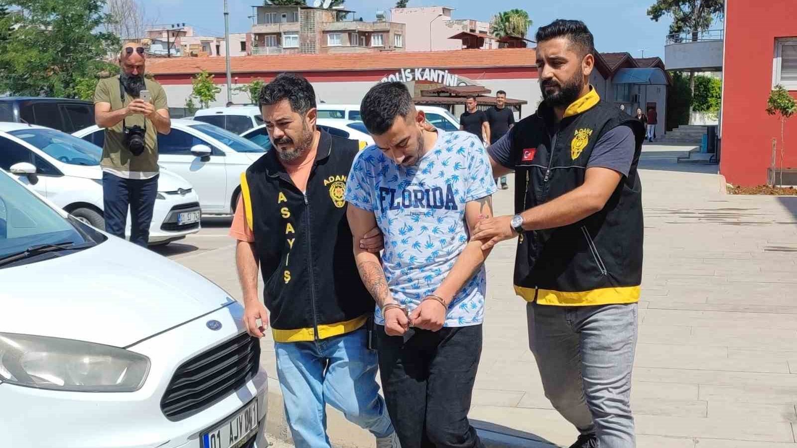 Dolmuş sürücüsünü öldürdü, yakalanmamak için eşkalini değiştirdi