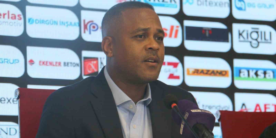 Patrick Kluivert: "Sonuçtan memnun değilim"