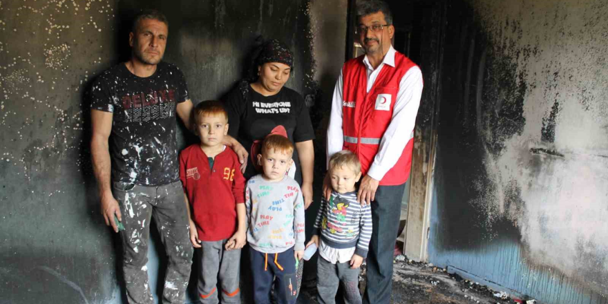 Adana'da bir ailenin 10 yıllık birikimi bir çakmakla küle döndü