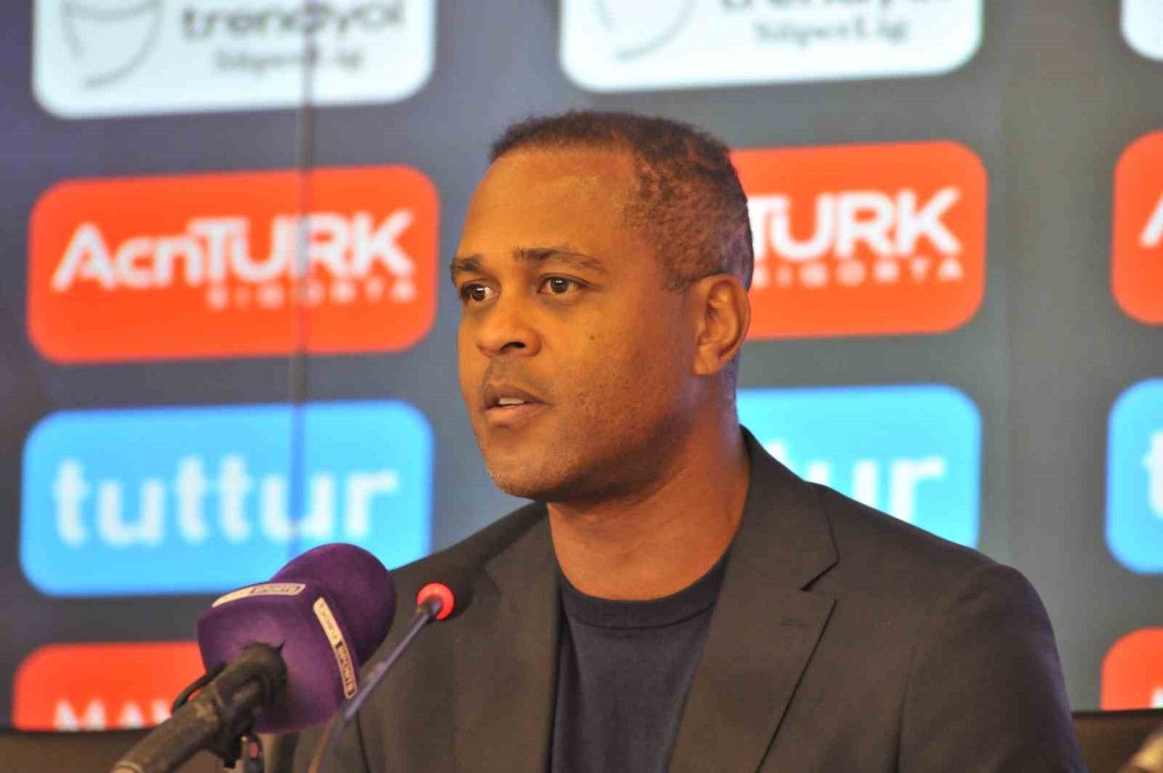 Kluivert'tan maç sonu açıklaması: "Bu skor bizi mutlu etmedi"