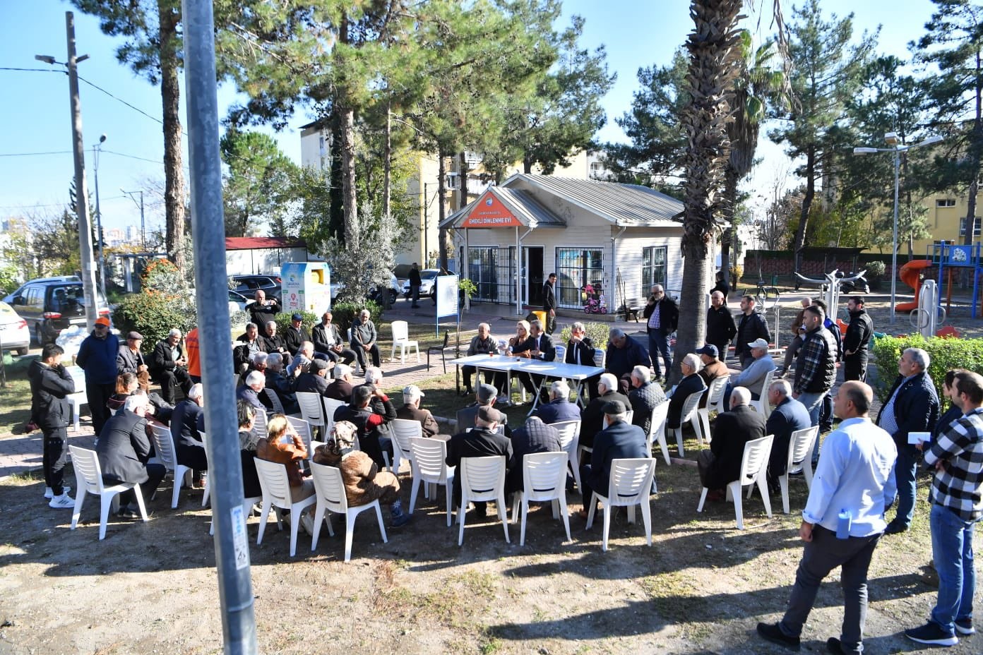 Başkan Çetin, Yüzüncüyıl’da vatandaşlarla buluştu