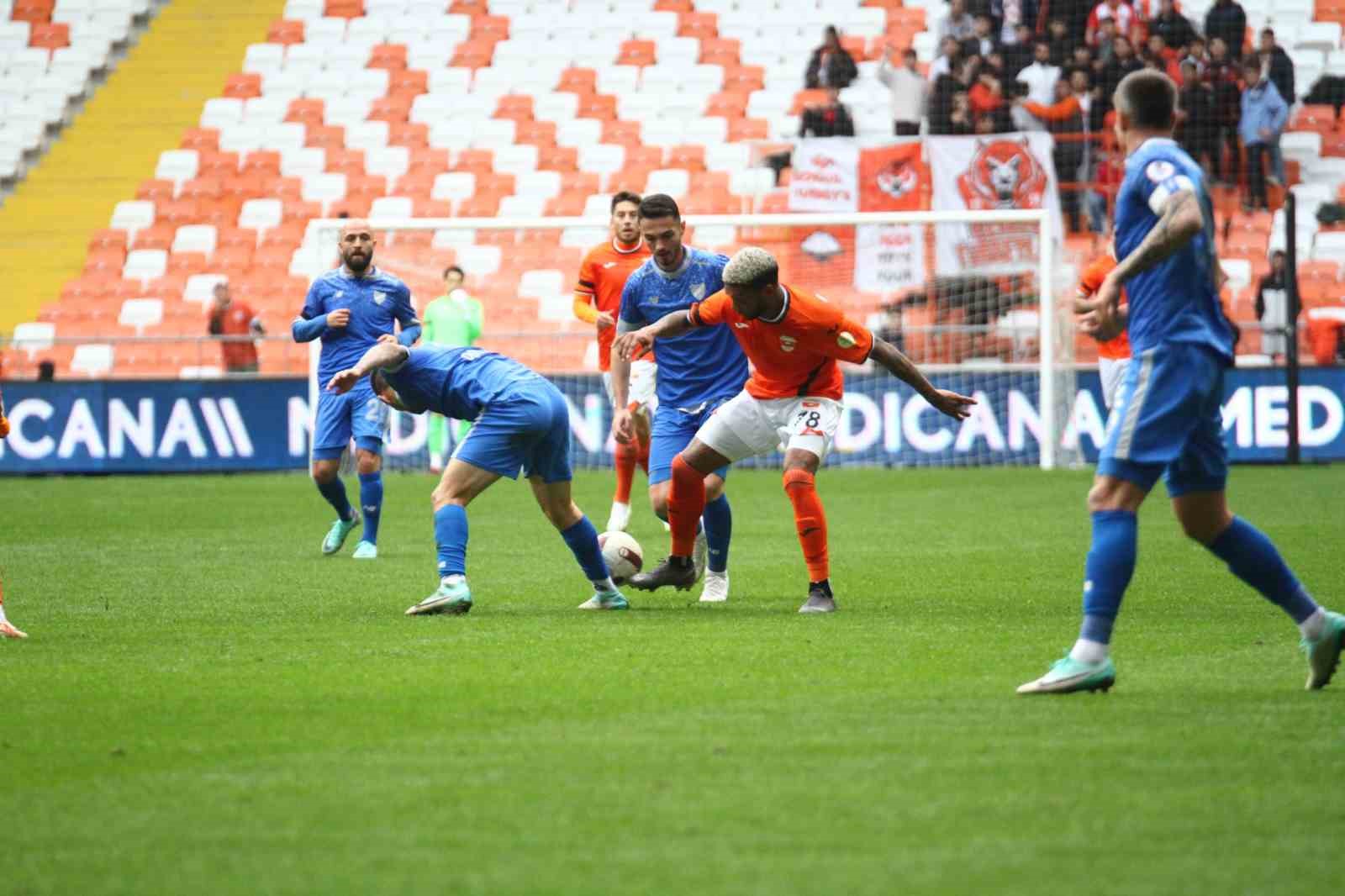 Adanaspor evinde Boluspor ile berabere kaldı