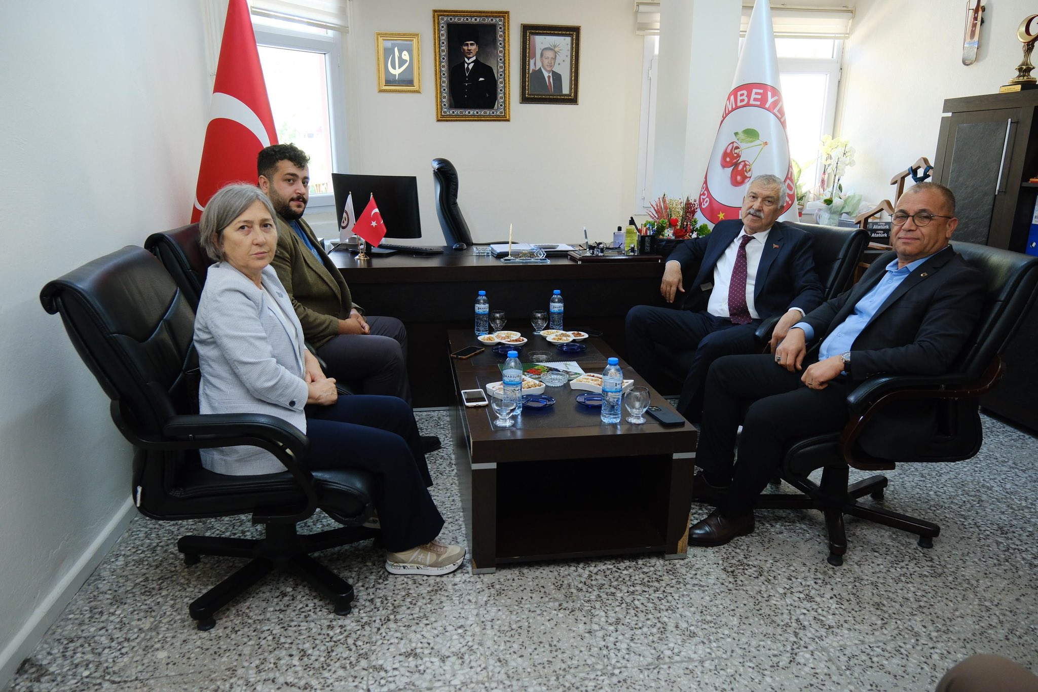 Zeydan Karalar'dan bağımsız belediye başkanına ziyaret