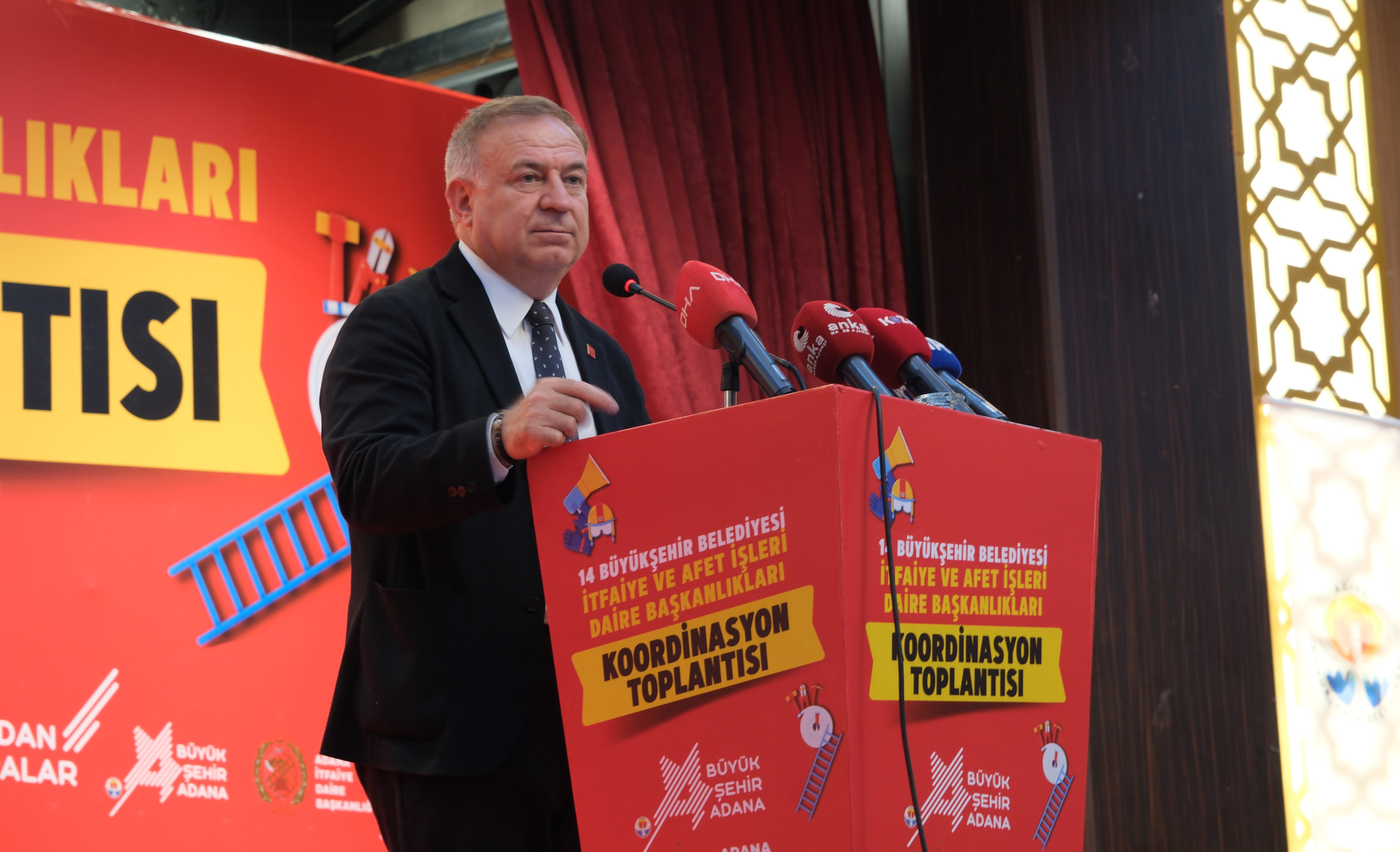 CHP'li 14 Büyükşehir Belediyesi, "İtfaiye ve Afet İşleri Daire Başkanlıkları Koordinasyon Toplantısı" düzenledi