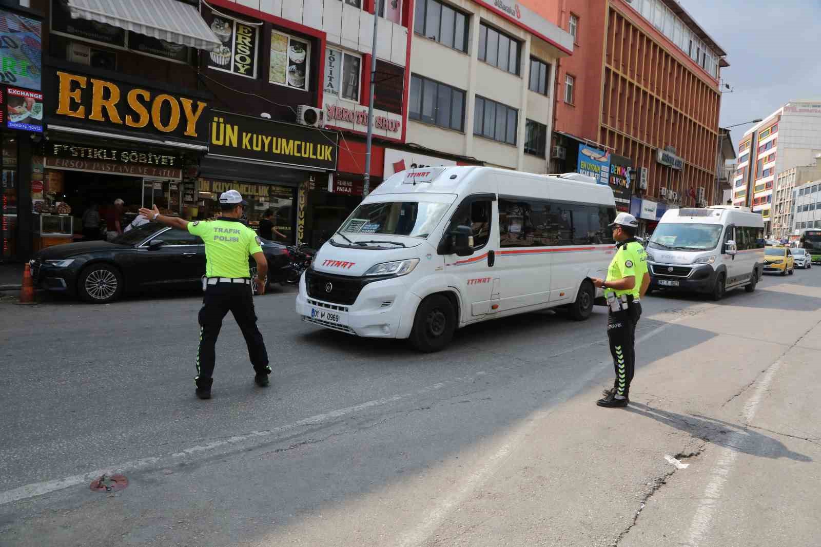 Adana'da toplu taşıma sürücülerine korna cezası