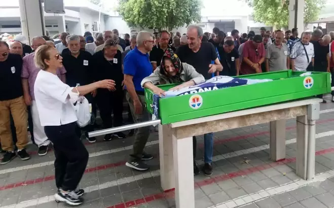 Adana Demirspor'un efsane kaptanı son yolculuğuna uğurlandı