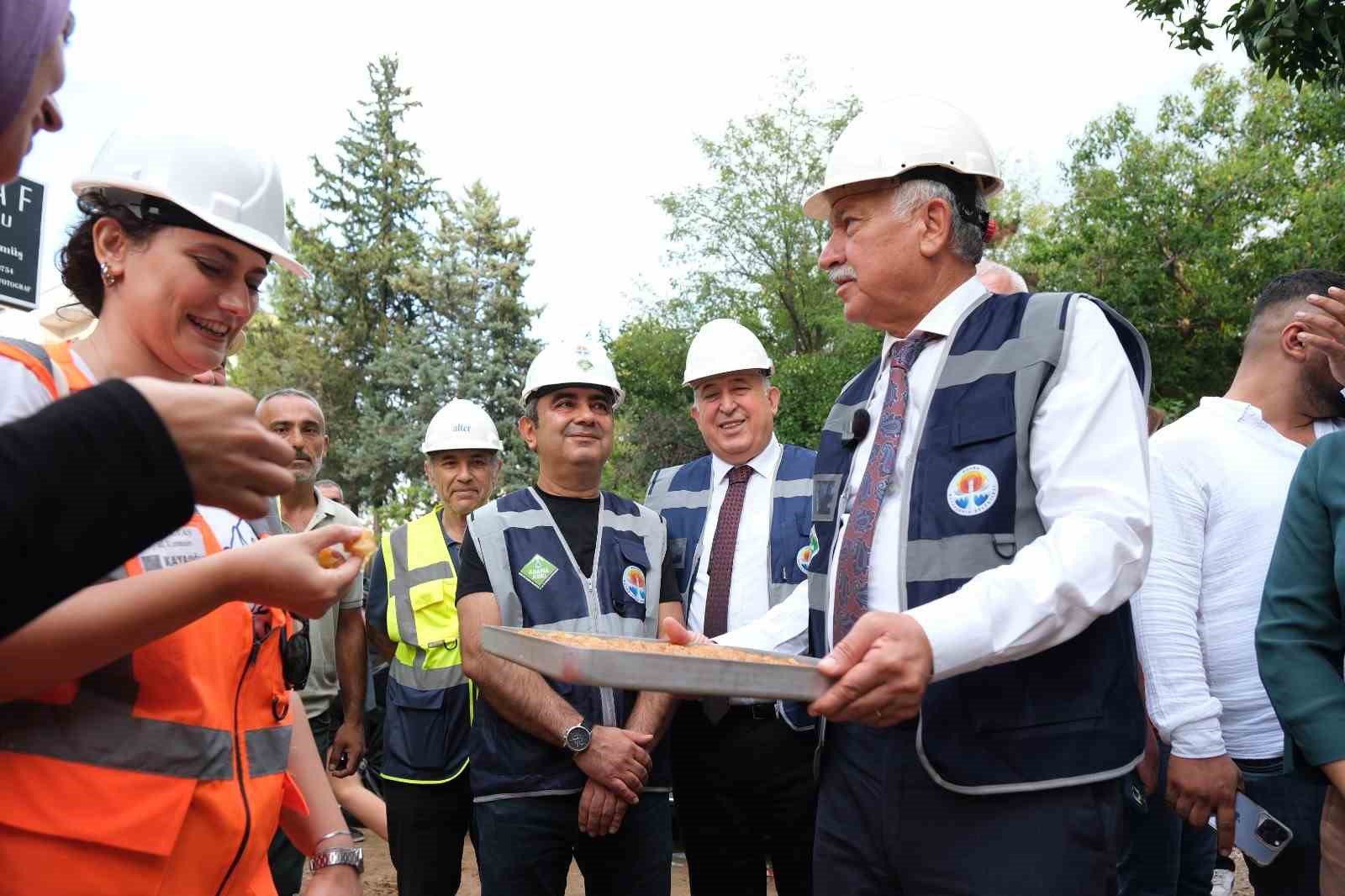 Adana Büyükşehir Belediye Başkanı Karalar, "Yedigöze Barajından Kozan’a sağlıklı su getiriyoruz"