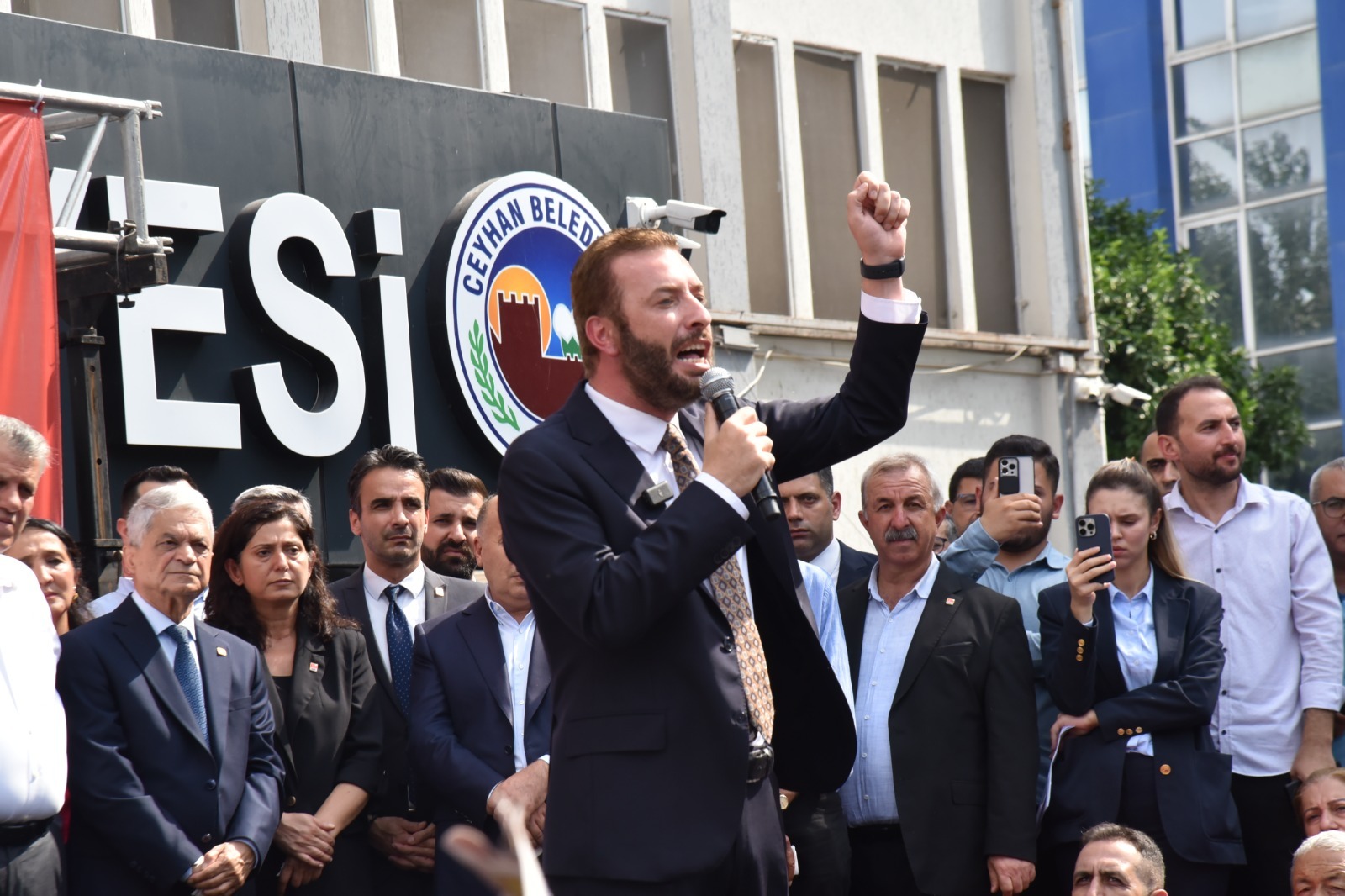 Kadir Aydar'dan Siyasi Yasağa Tepki: "Ceyhan Halkının İradesine El Konuldu"