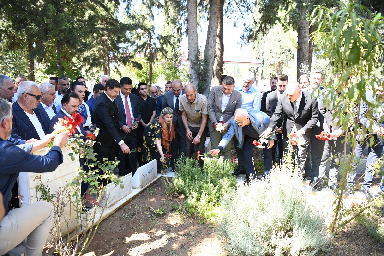 Recai Yıldırım mezarı başında dualarla anıldı