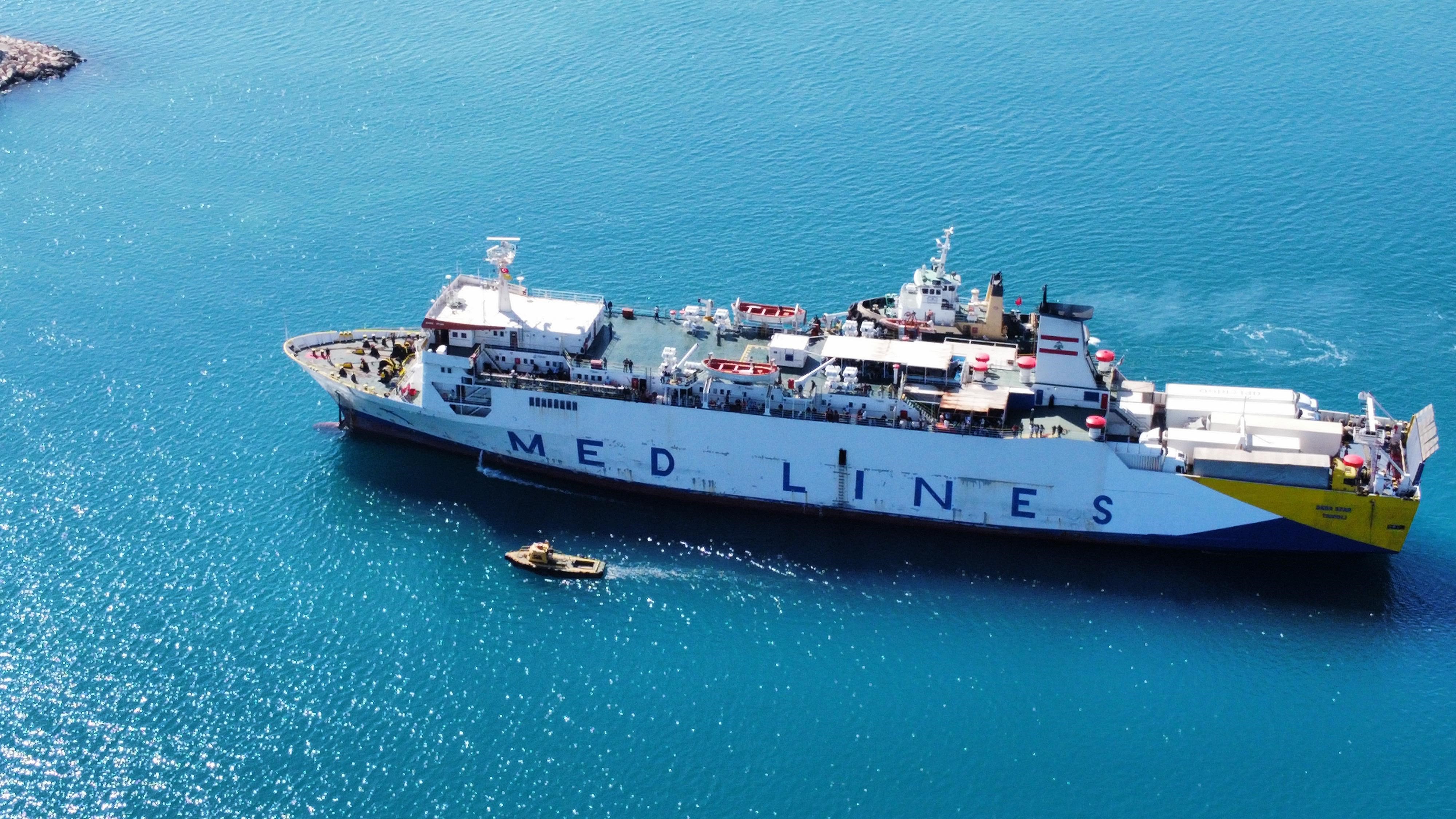 Lübnan'dan savaştan kaçanlar gemilerle Mersin'e geliyor