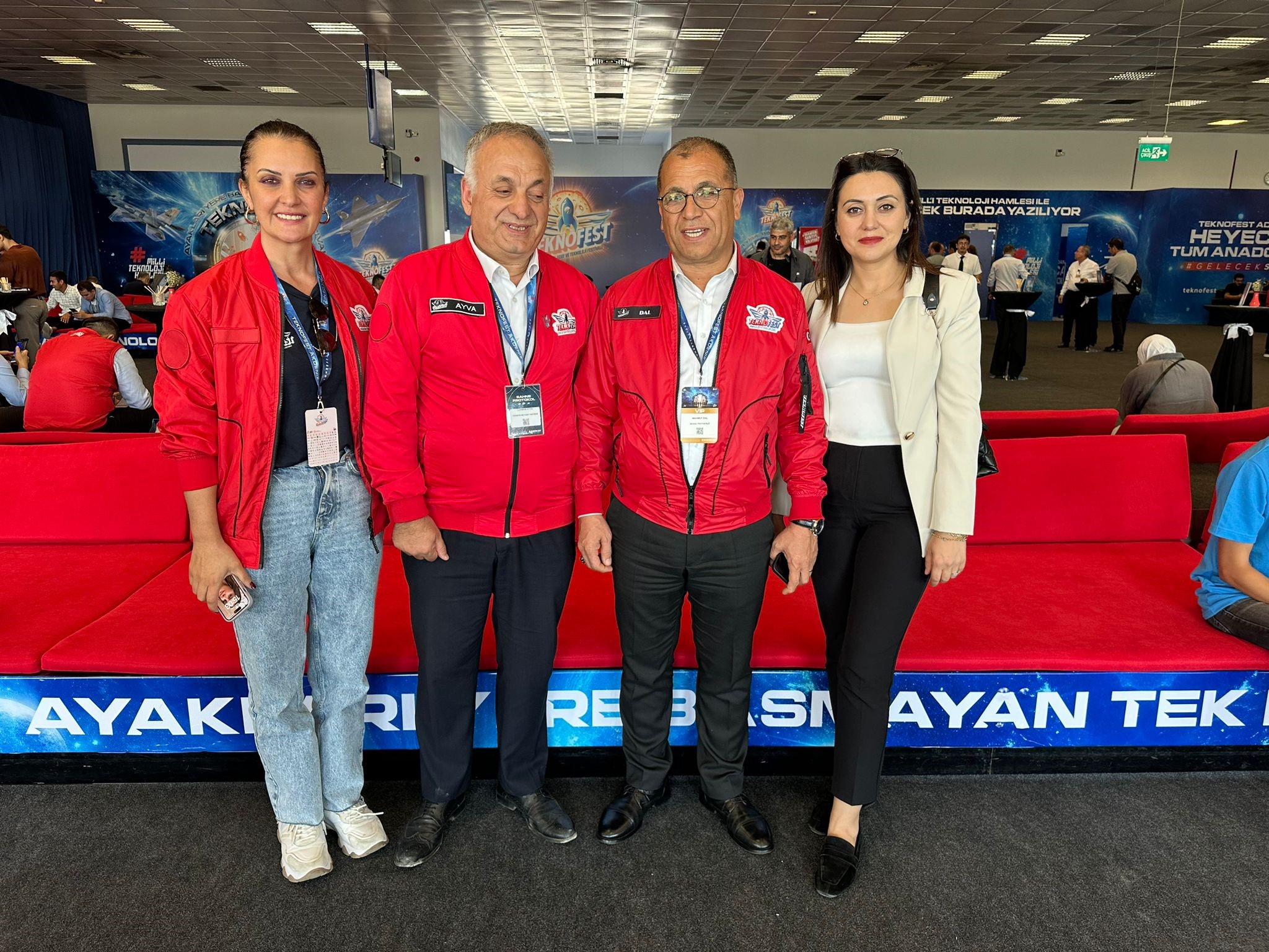 Köy okulu öğrencileri TEKNOFEST ile tanışmanın heyecanını yaşadı