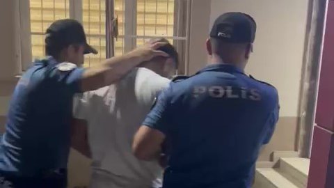 Yüreğir polisi 17 yıl hapisle aranan firari hükümlüyü yakaladı