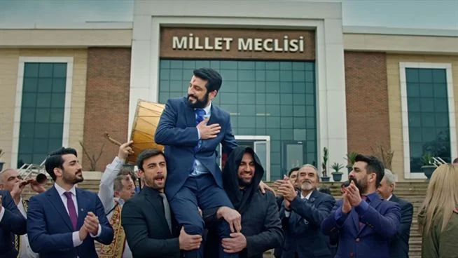 İllegal Hayatlar: Meclis gişenin yeni lideri