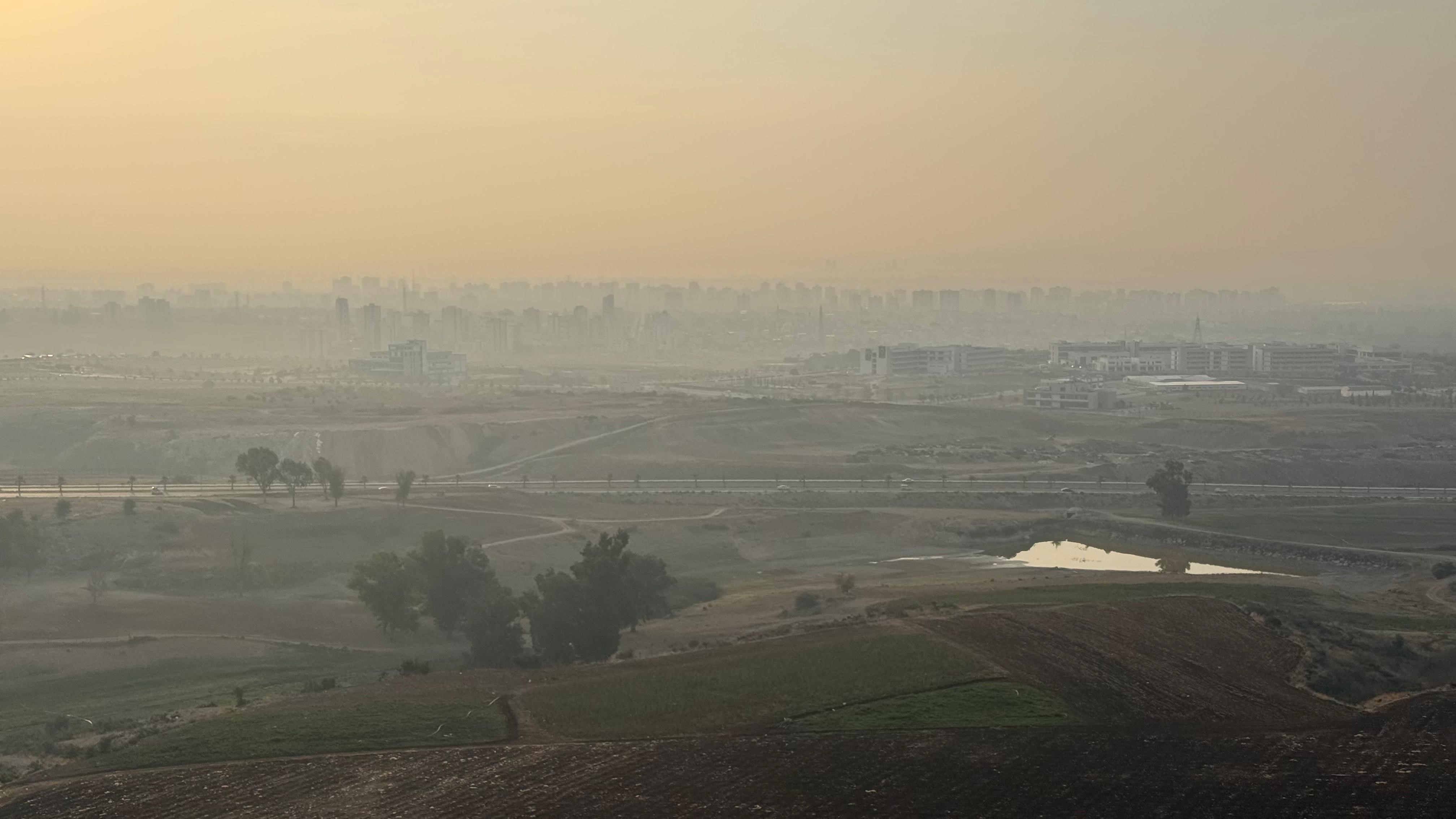 Adana'da sis etkili oldu