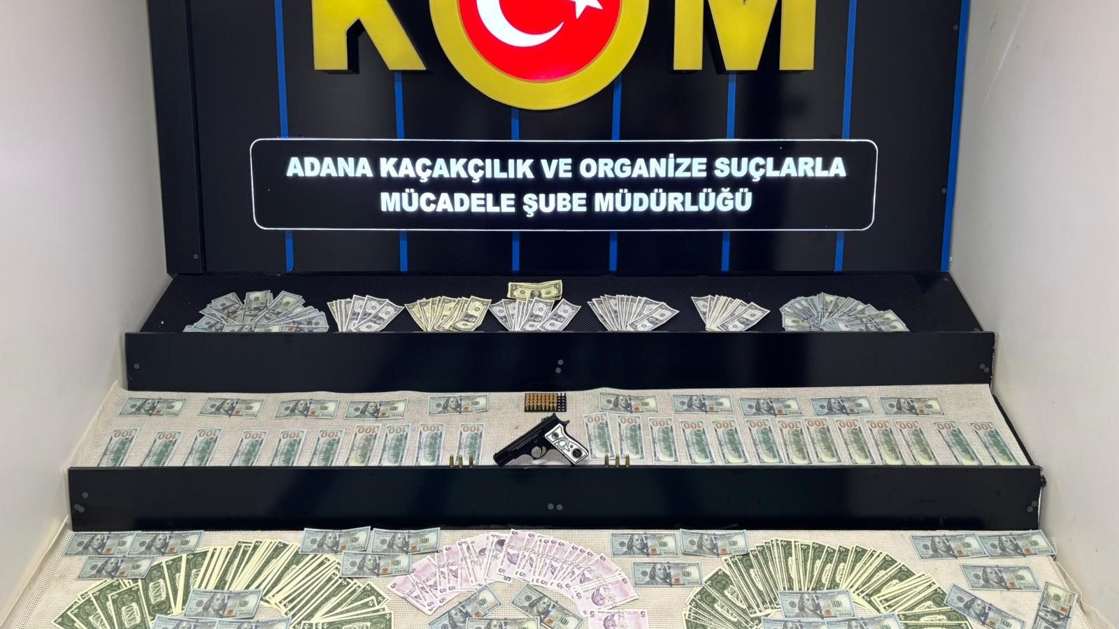 Adana'da ATM'den ve para sayma makinesinden geçen sahte para üreten şebeke çökertildi