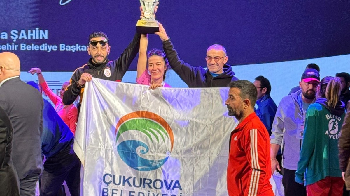 Çukurova atletizmde başarıdan başarıya koşuyor