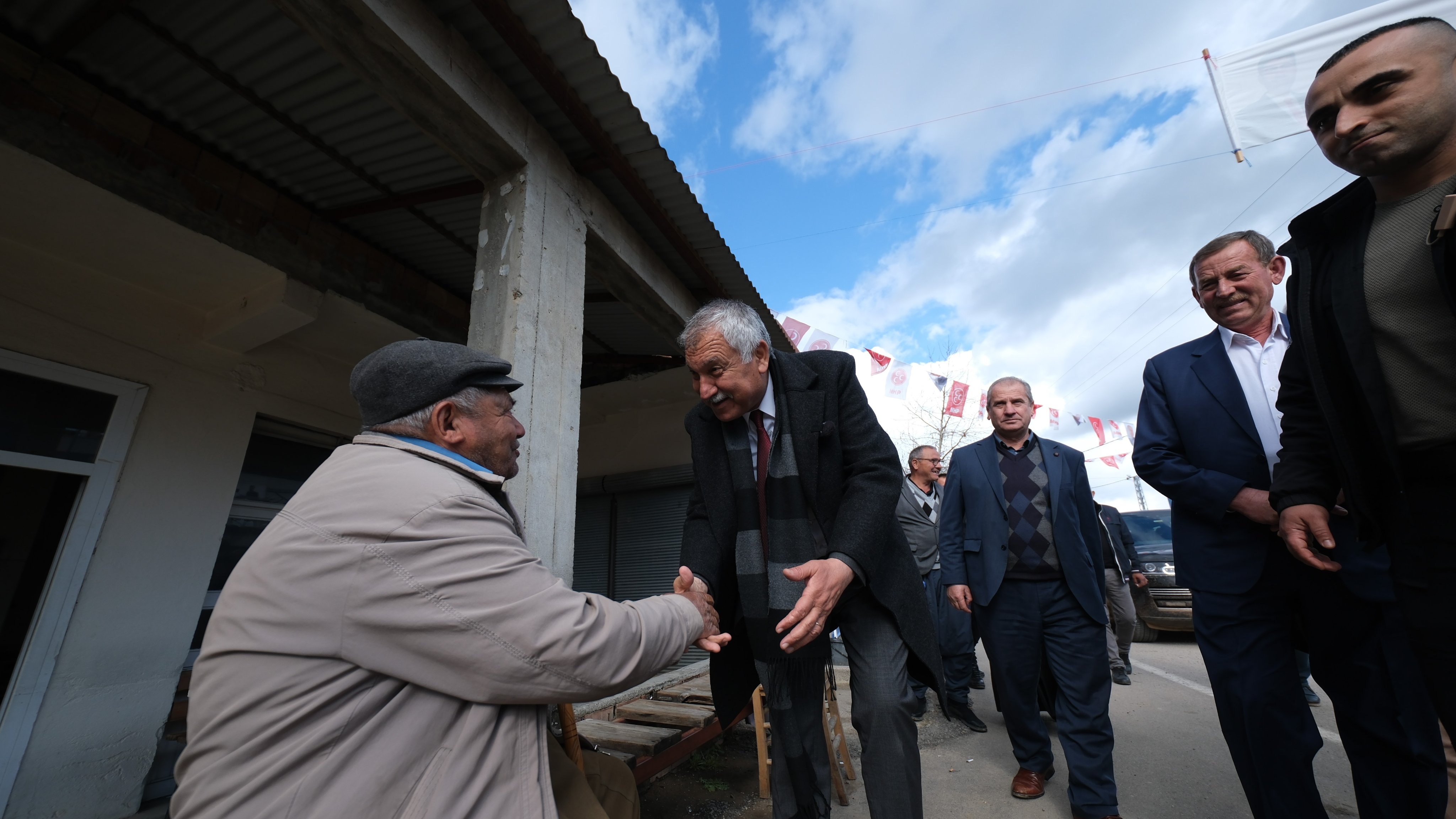 Zeydan Karalar’dan 7 bin emekliye yeni yıl desteği