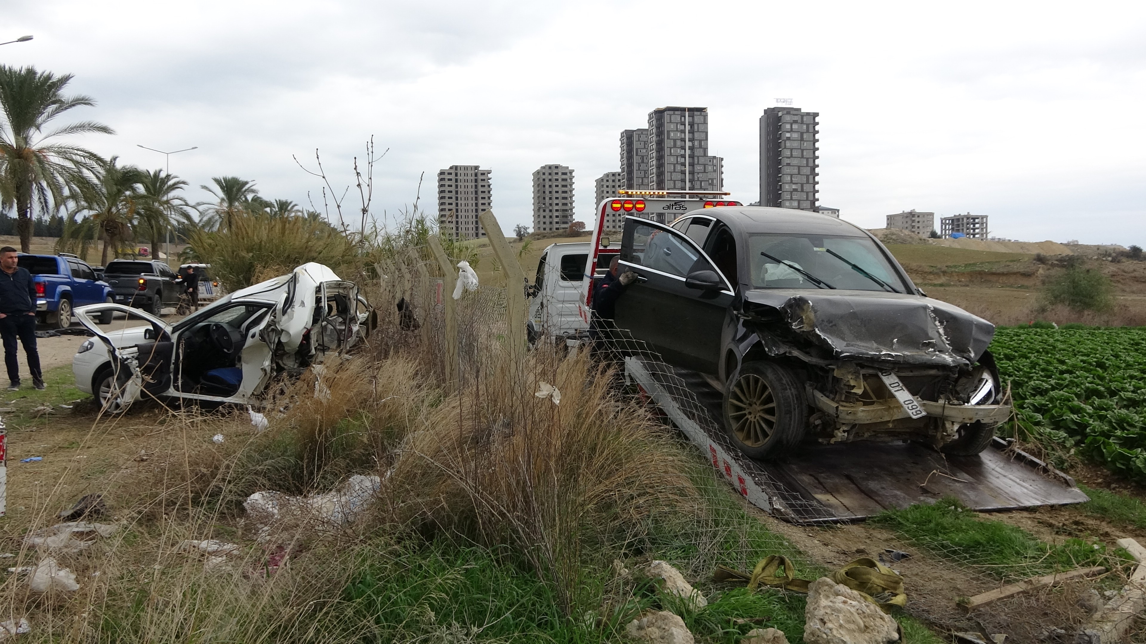 14 yaşındaki sürücü cipiyle otomobile çarptı: 1 kişi hayatını kaybetti