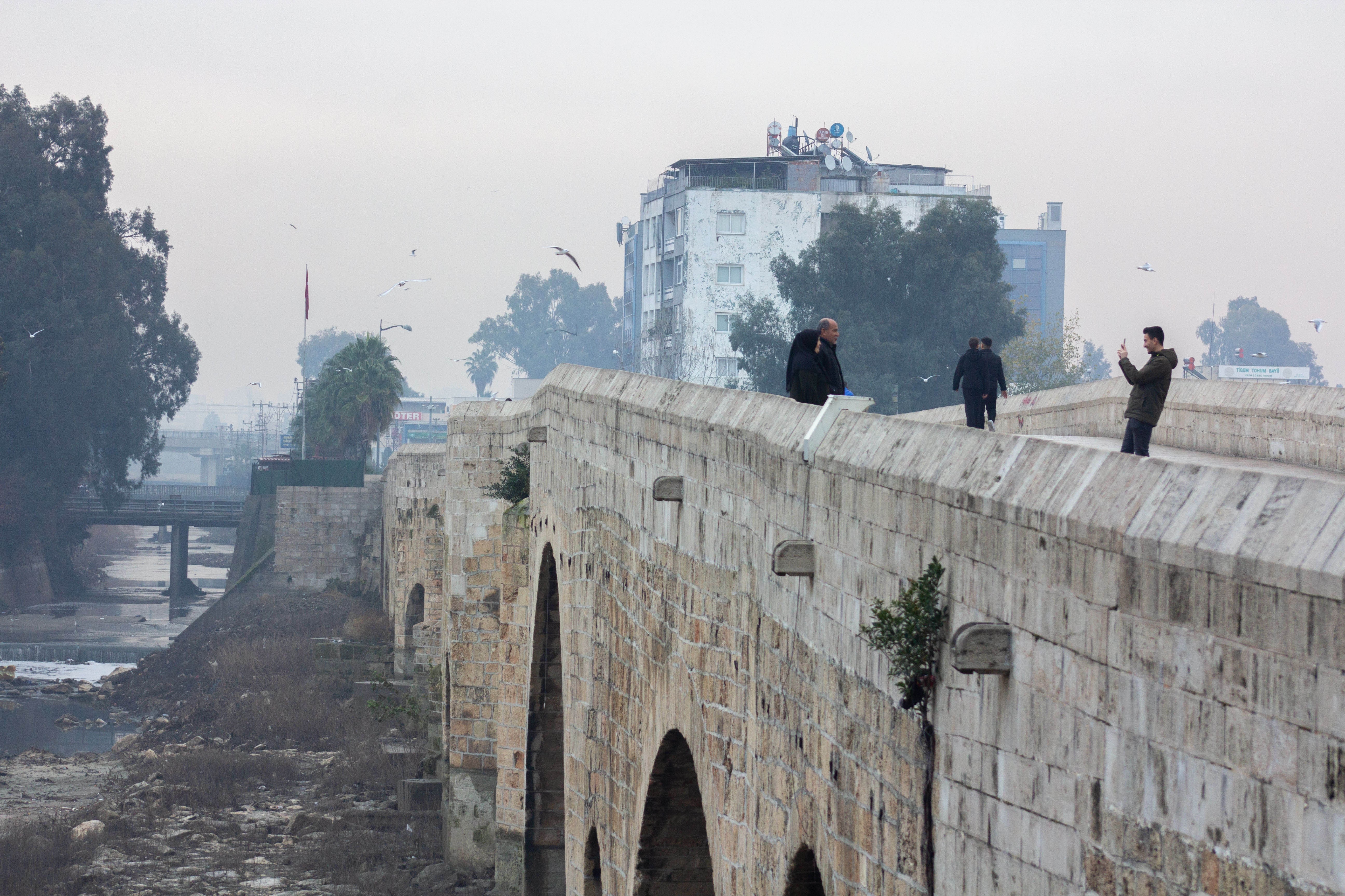 Adana’yı yağışlı hava etkisi altına aldı