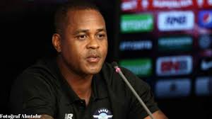 Son Olarak Adana Demirspor'u Çalıştırmıştı: Kluivert, Milli Takım Yönetecek