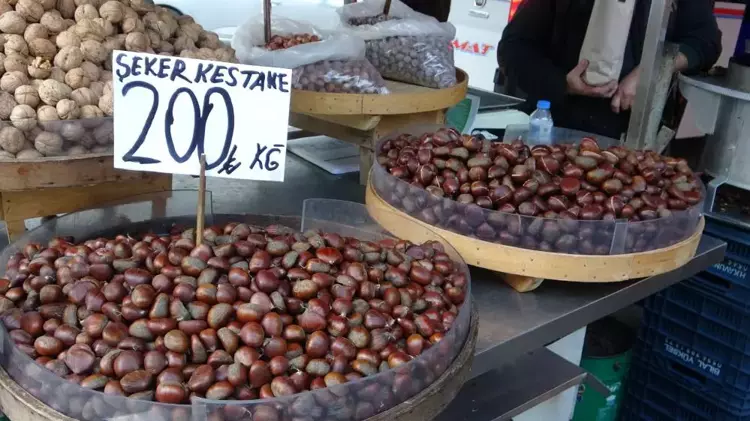 Adana'da kestanenin fiyatı artınca yöntem değişti! Artık daha ucuza yiyorlar