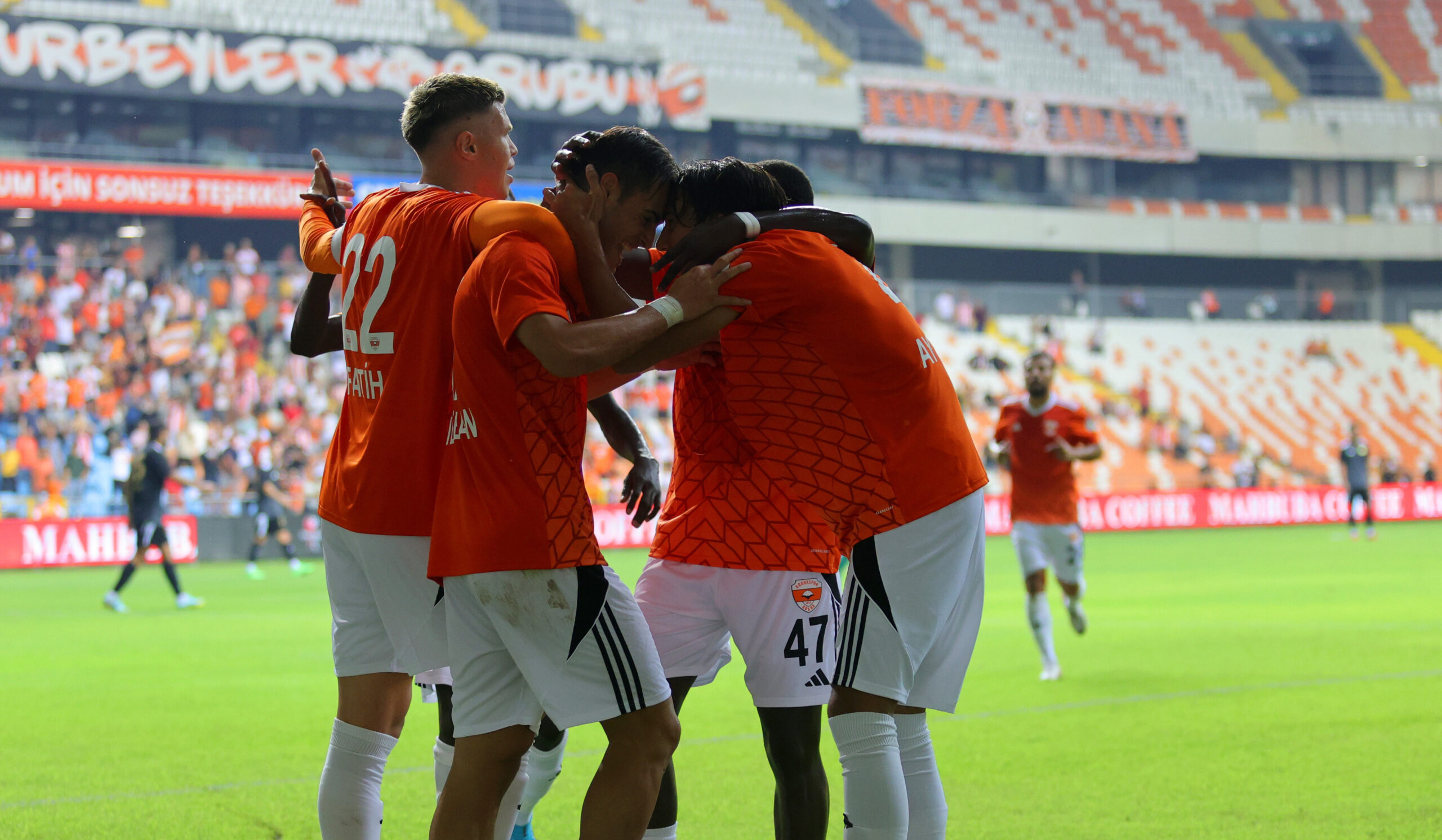 Adanaspor çalışmalarını tamamladı