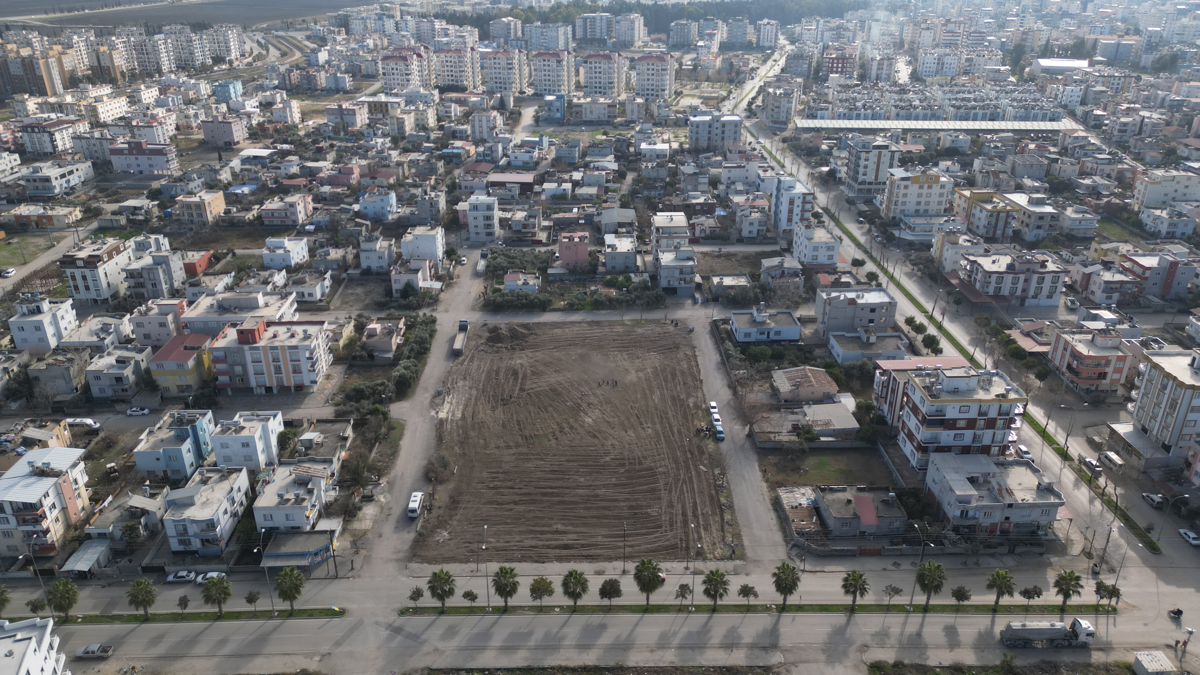 Başkan Kadir Aydar'dan Ceyhan'a Üçüncü Kent Meydanı Müjdesi