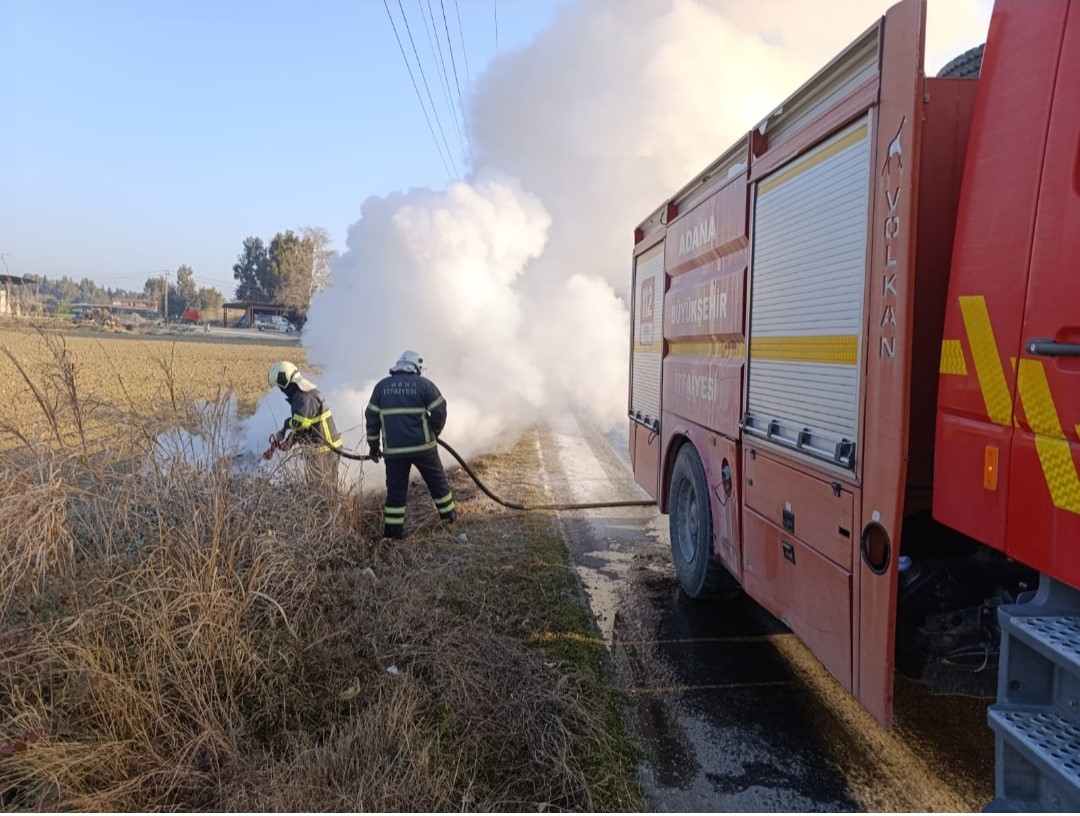 Adana'da aracın yanması sonucu 1 kişi yaralındı