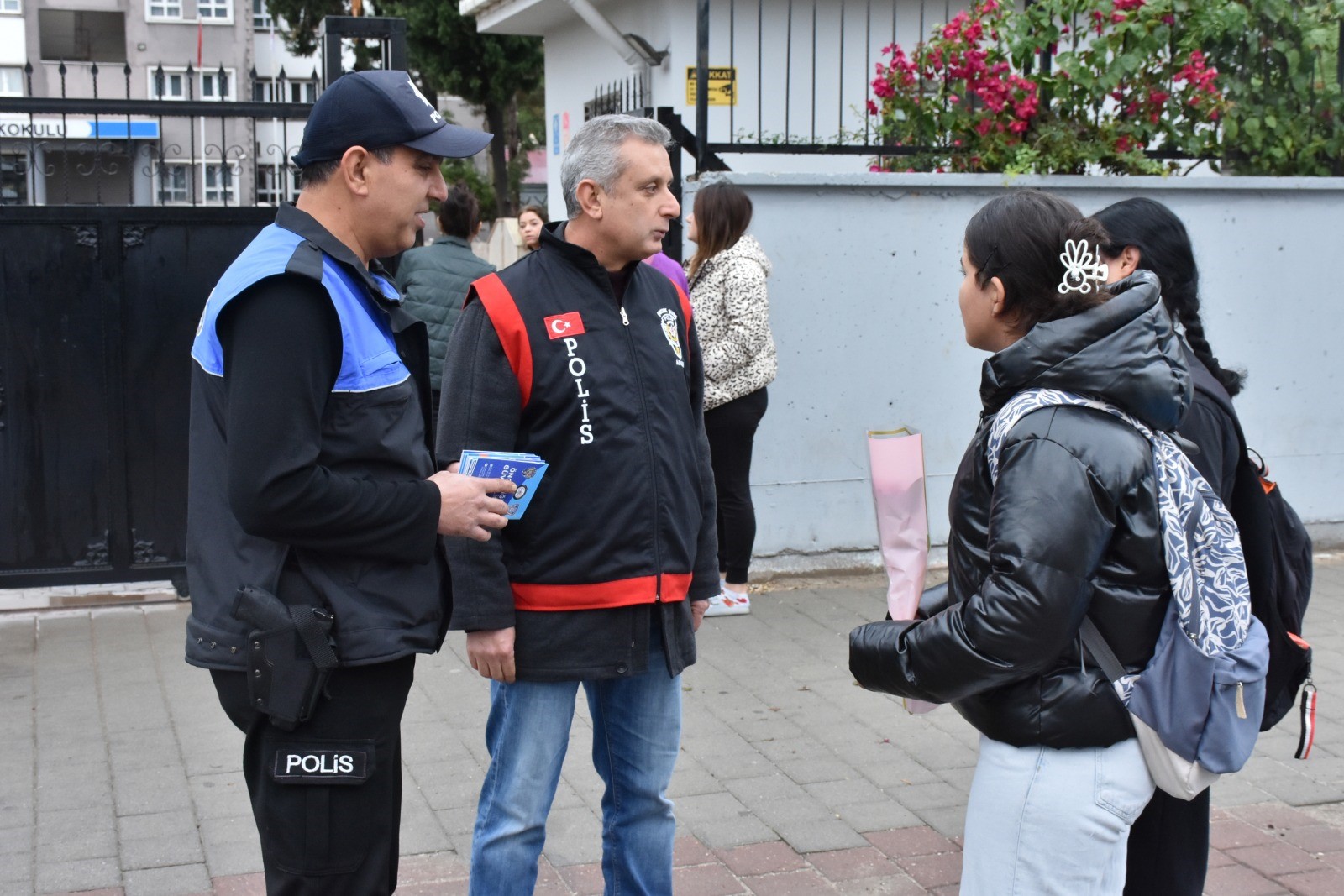 Adana’da sokaklarda çocukların ve gençlerin korunmasına yönelik denetim yapıldı