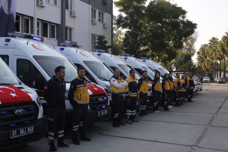 Sağlık Bakanlığı, Adana'ya 17 araç tahsis etti