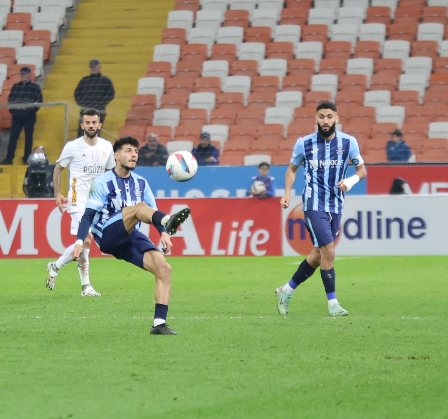 Adana Demirspor 1 puana razı oldu