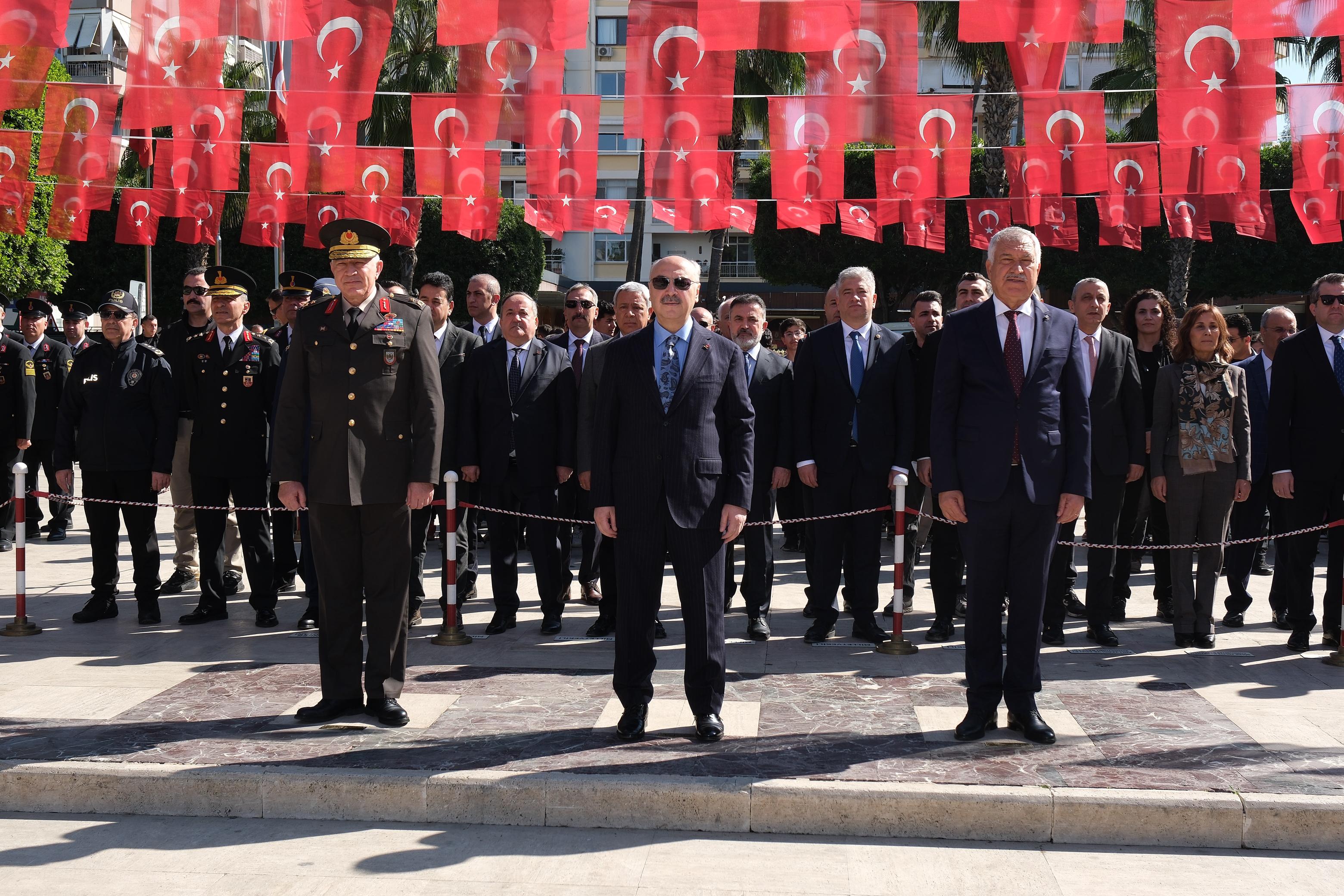 Mustafa Kemal Atatürk’ün Adana’ya gelişinin yıldönümü törenlerle kutlandı