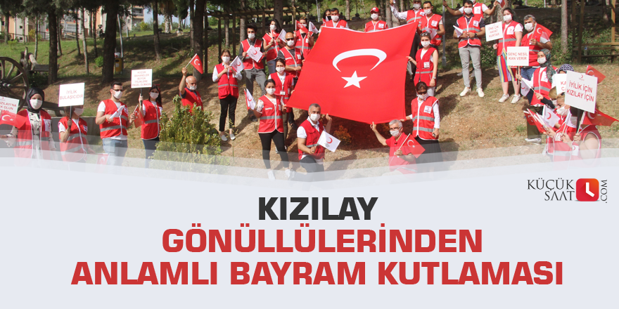 Kızılay gönüllülerinden anlamlı bayram kutlaması