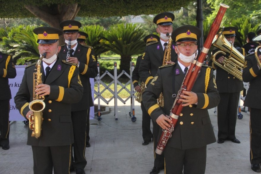 Adana’da 30 Ağustos Zafer Bayramı kutlandı