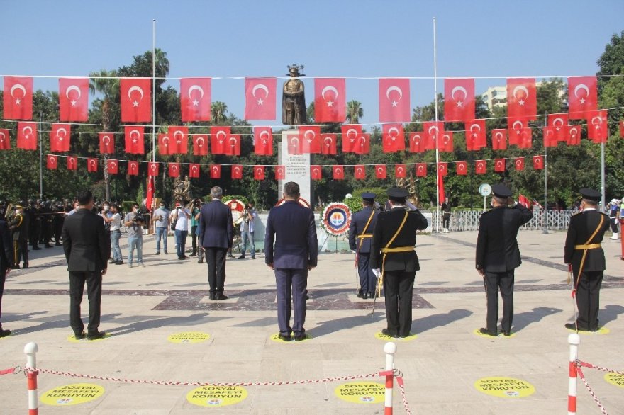 Adana’da 30 Ağustos Zafer Bayramı kutlandı