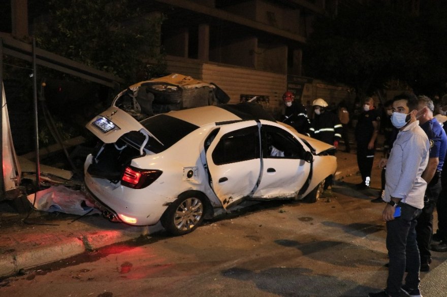 Turgut Özal'da feci kaza: 6 yaralı