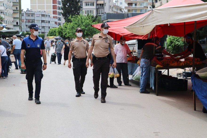 Esnaf ve vatandaşı sevindiren buluşma