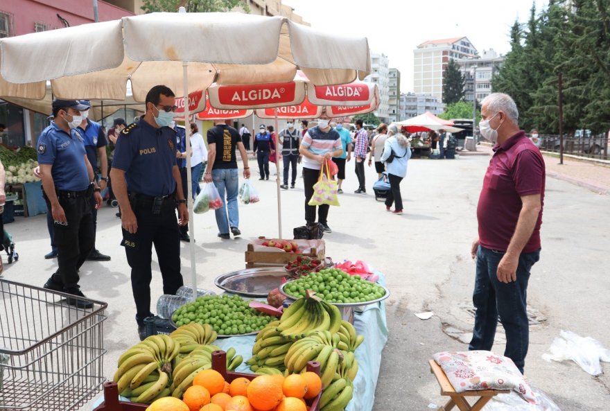 Esnaf ve vatandaşı sevindiren buluşma