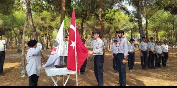 Adana’da izciler, liderlik eğitim kursuna alındı