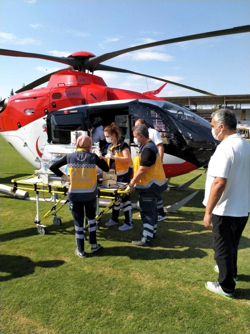 Hava ambulansı prematüre bebeği yaşatmak için havalandı